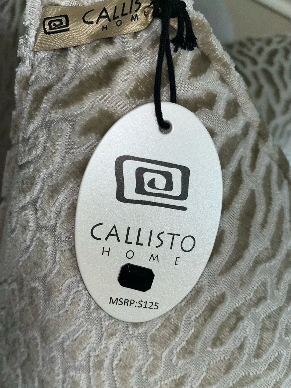 1-CALLISTO HOME CUT VELVET ANIMAL PRINT LUXURY DECORATIVE PILLOW (T01020F12)